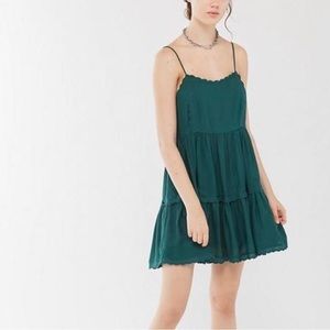 URBAN OUTFITTERS GREEN MINI DRESS L